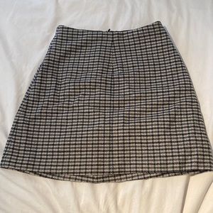 Aritzia wilfred classic mini skirt size 00